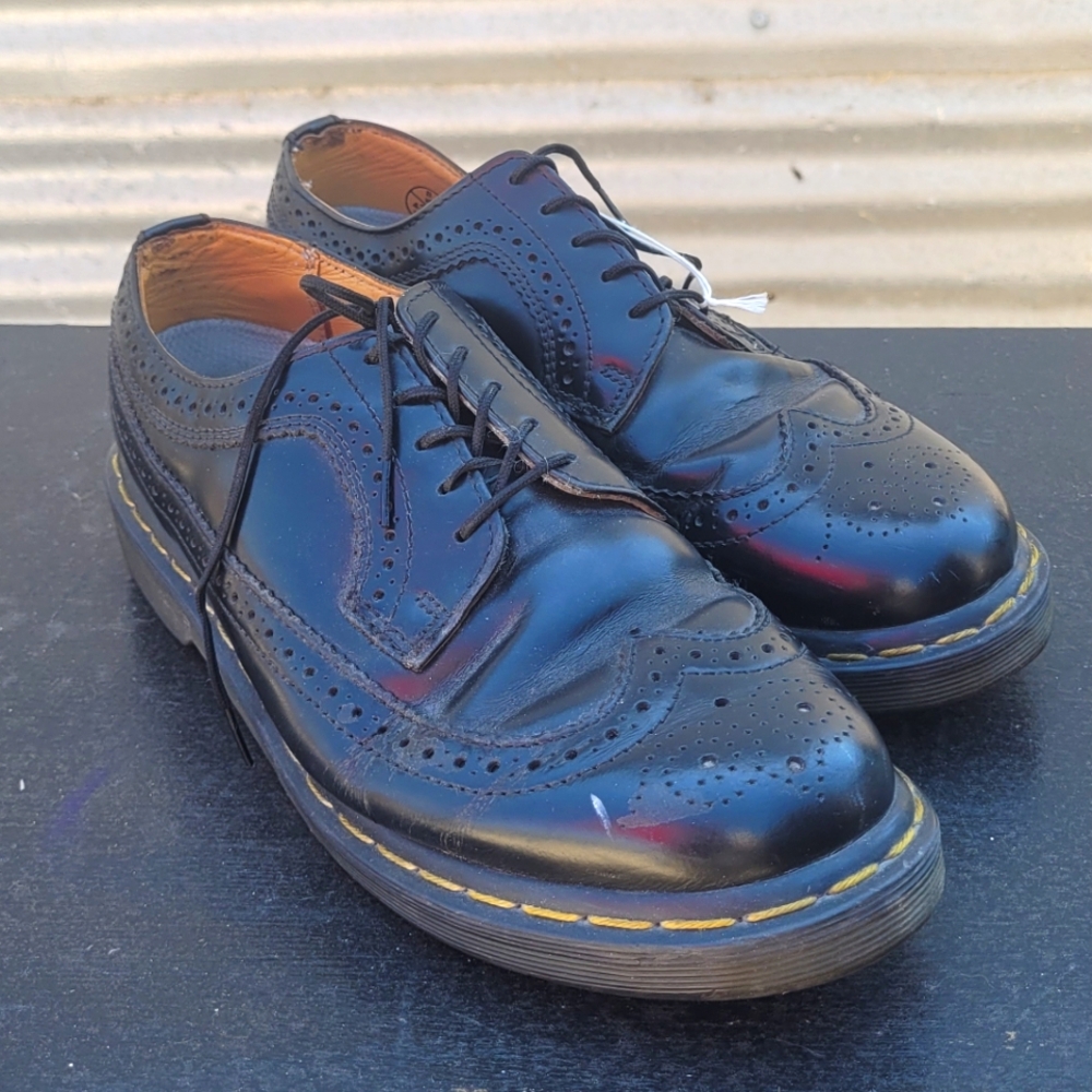 Vintage Doctor Martens Wingtips 3989